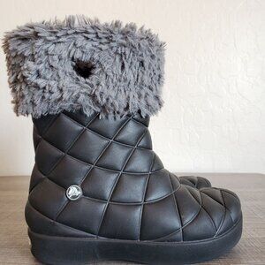 Crocs Kids Super Molded Quilted Puff Boot Faux Fur Trim Black/Grey Sz Toddler 11